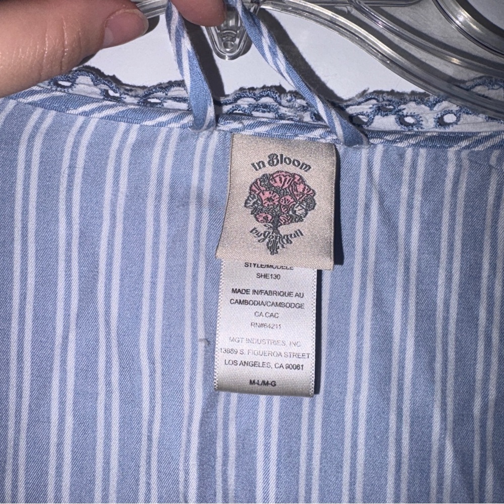 In Bloom Light Blue Striped Robe Size: M/L - Picture 4 of 5